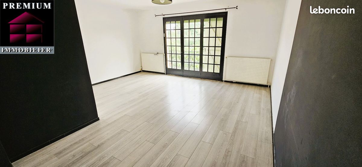 Maison 5 pièces 166 m² · à Saint-Estève · 166 m² · 240 000 €