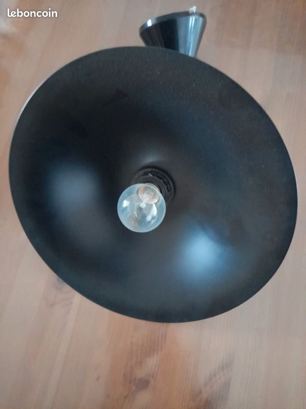 Lustre (image 1)