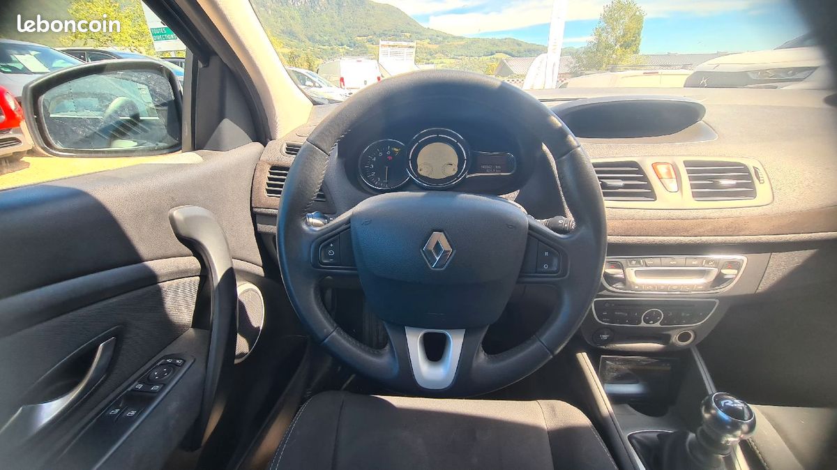RENAULT Megane - 2.0 Tce coupé 180ch essence (image 17)