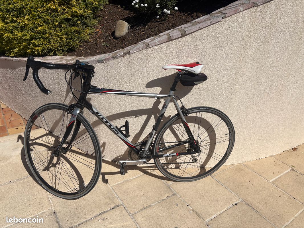 Vélo de route homme VITUS (taille 56, très bon état