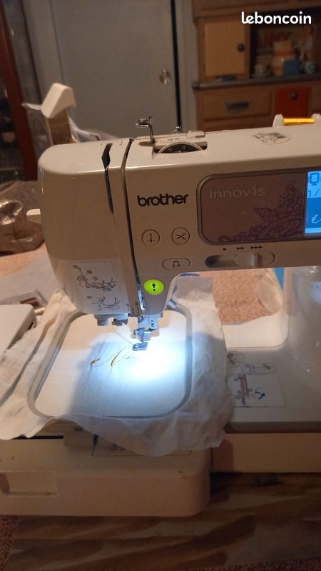 Machine a coudre et a broder (image 6)