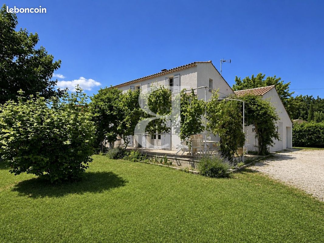 Maison 5 pièces 170 m² · à L'Isle-sur-la-Sorgue · 170 m² · 549 000 €