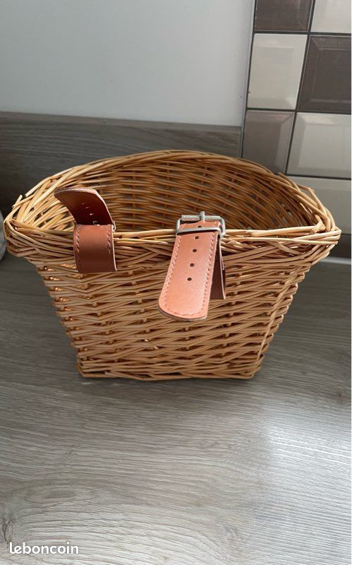 Panier Vélo Vintage Osier Rotin – Tressé Multicolore – Pour Femme – Occasion
