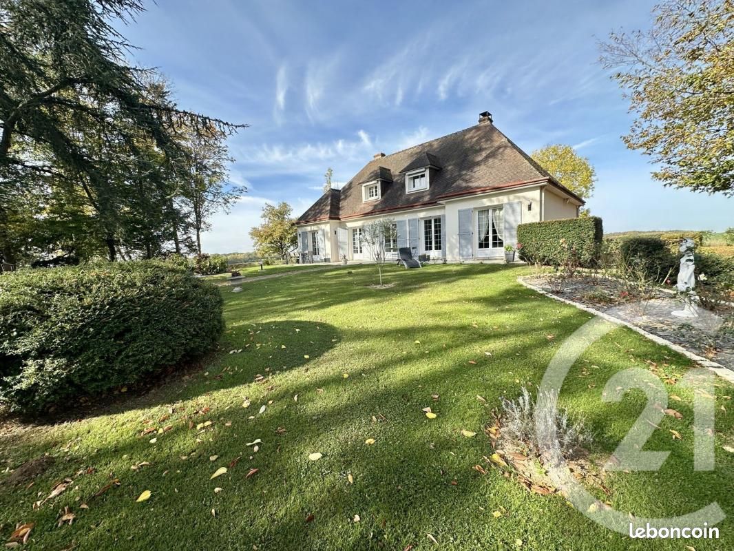 Maison 7 pièces 164 m² · à Brou · 164 m² · 298 500 €