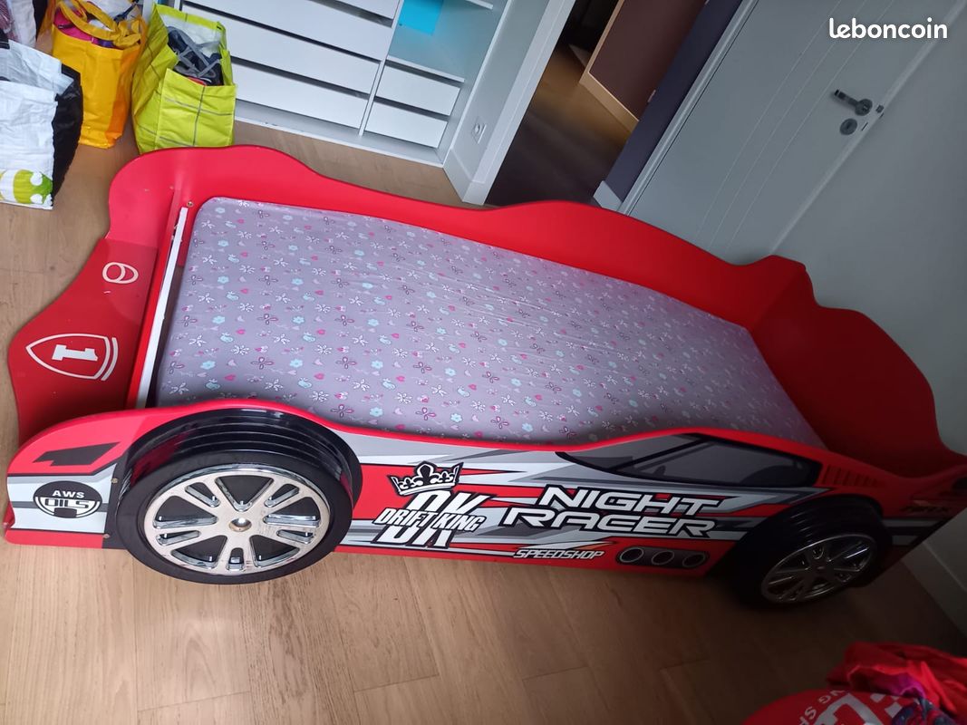 Lit voiture (image 1)
