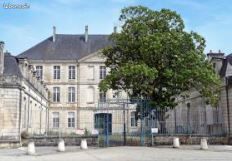 Appartement 2 pièces 40 m² · à Fontenay-le-Comte · 40 m² · 519 €