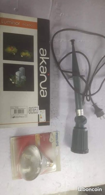 Spot à piquer simple E27 PAR38 max 100 watts avec ampoule philips E27 80 watt (image 2)