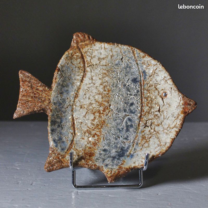 Vide poches céramique vintage formant poisson grès chamotté design brut (image 1)