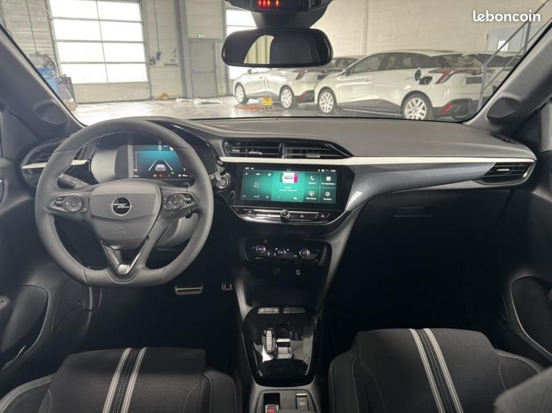Opel Corsa 1.2 Turbo 100ch GS (image 13)
