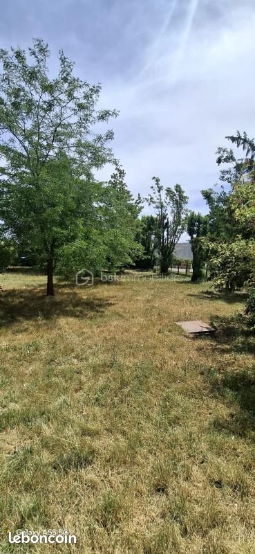 Terrain 1 043 m² Chateauneuf Sur Loire · à Châteauneuf-sur-Loire · 135 000 €