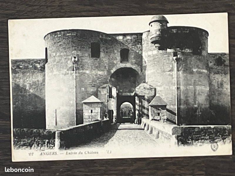 CPA Ancienne Angers (49) – Début 1900, Noir Et Blanc, Authentique