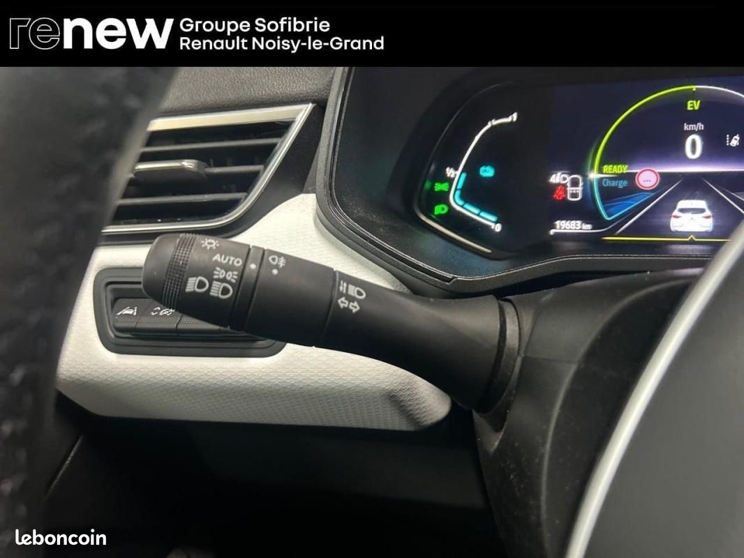 Renault Clio V E-Tech full hybrid 145 Evolution (image 18)