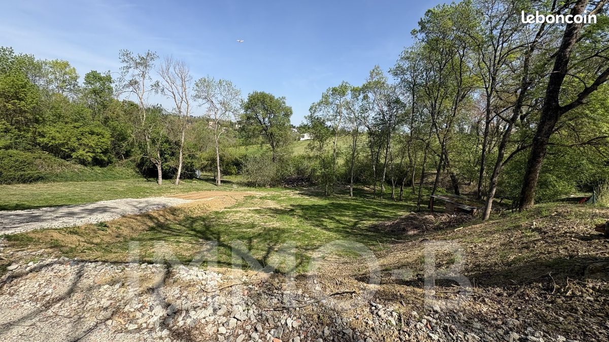 Terrain 2005 m² · à Vieille-Toulouse · 294 250 €