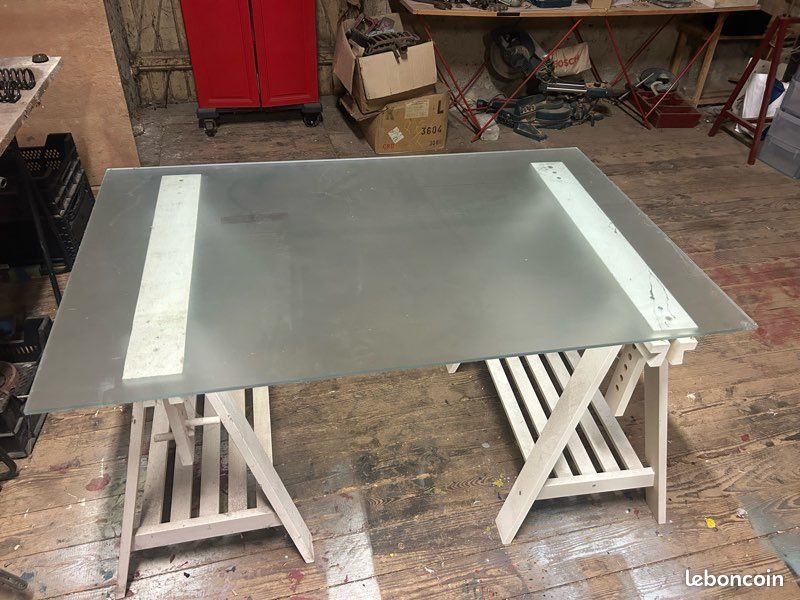 Bureau plateau verre (image 1)