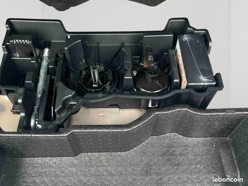 Peugeot 2008 1.2 PureTech 130ch S&S Style EAT8 (image 6)
