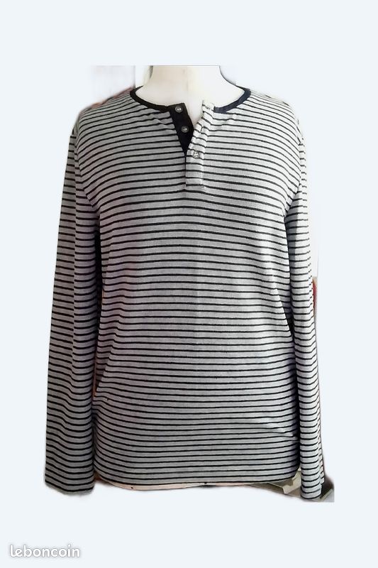 Pull léger gris rayé (image 1)