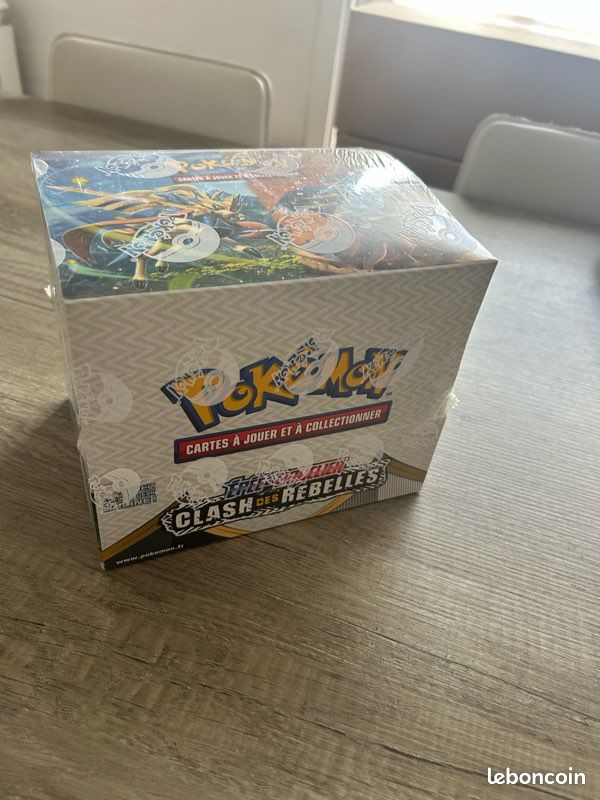 Pokémon Épée Et Bouclier Clash Des Rebelles EB02 - Deck à Thème Modèle Aléatoire