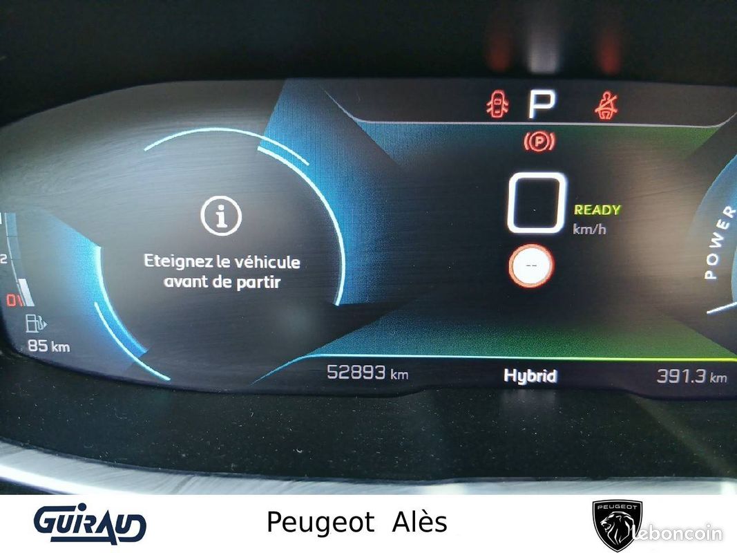 PEUGEOT 3008 Hybrid 225 e-EAT8 Allure Pack (image 22)