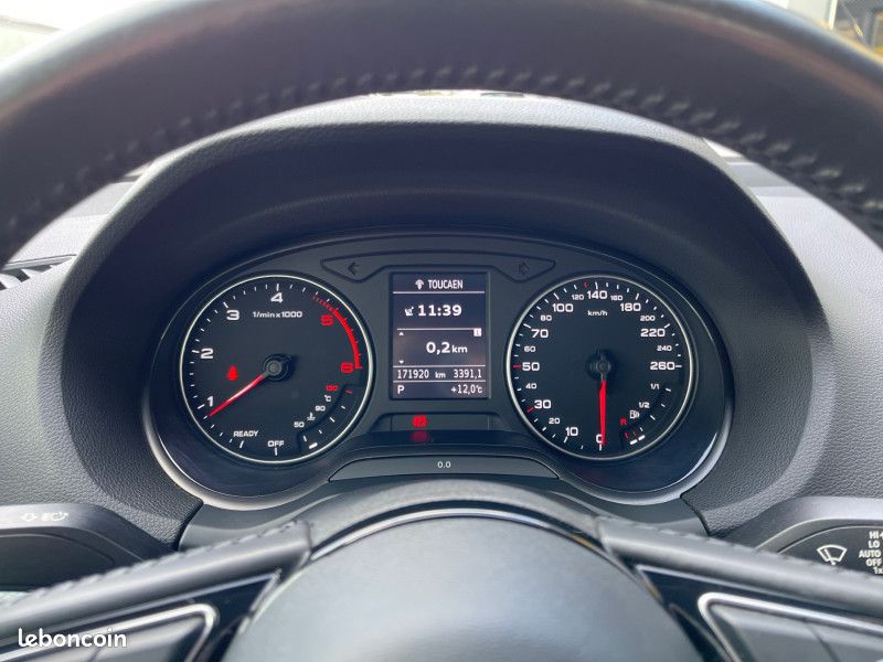 Audi Q2 1.6 TDI 116CH DESIGN S TRONIC 7 (image 16)