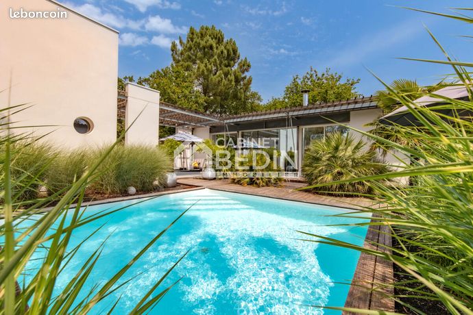 Maison 6 pièces 205 m²