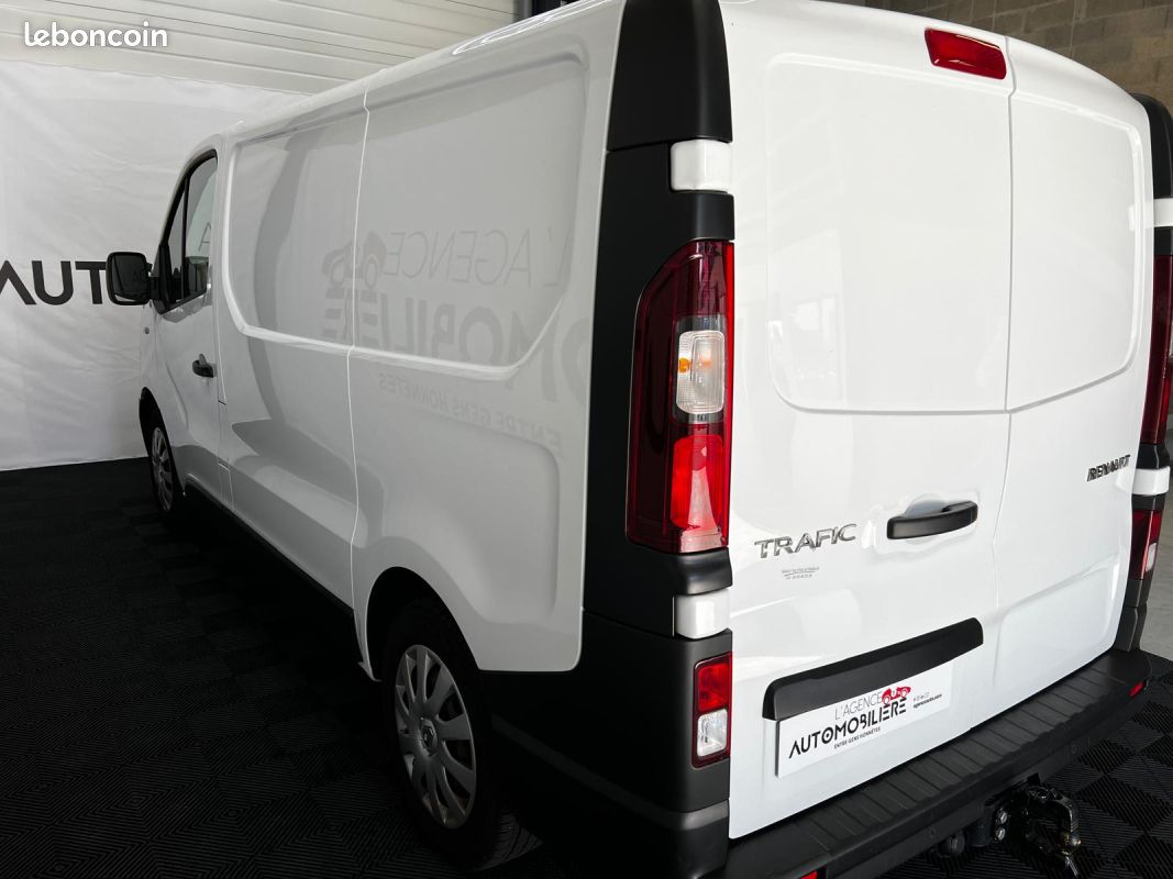 RENAULT Trafic Van Aménagé 2.0 Blue DCi Turbo 120ch (image 8)