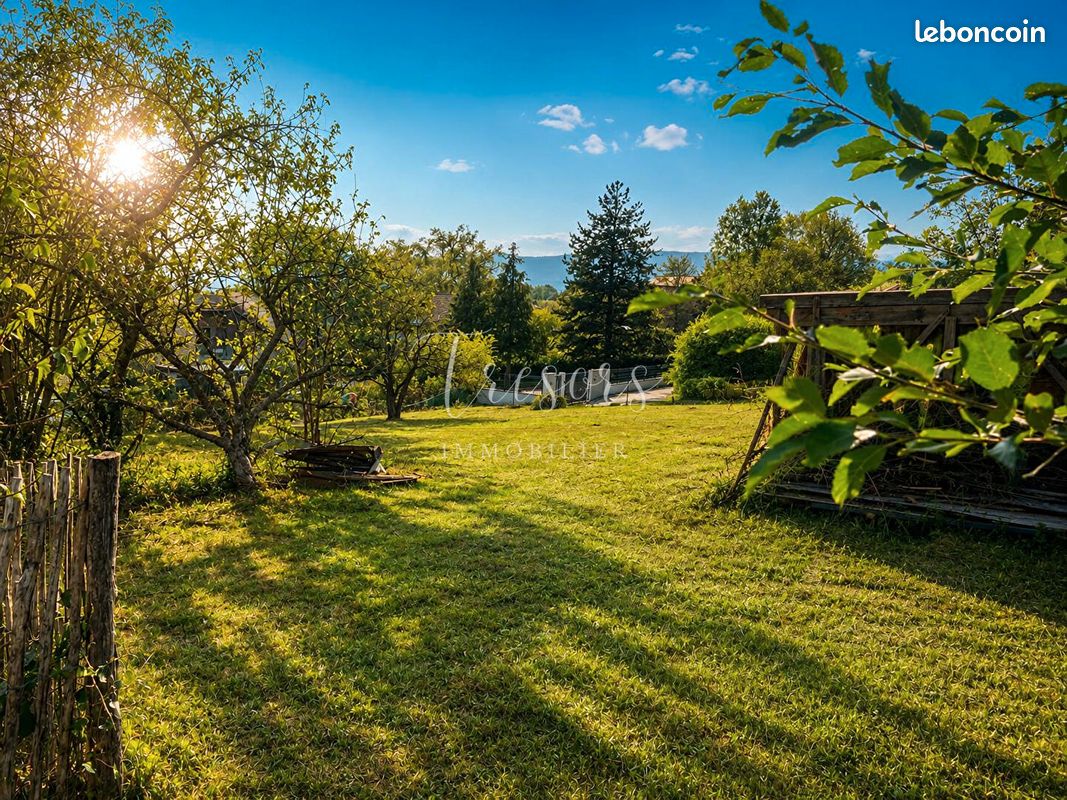 Terrain 1309 m² · à Vers · 1 309 m² · 400 000 €