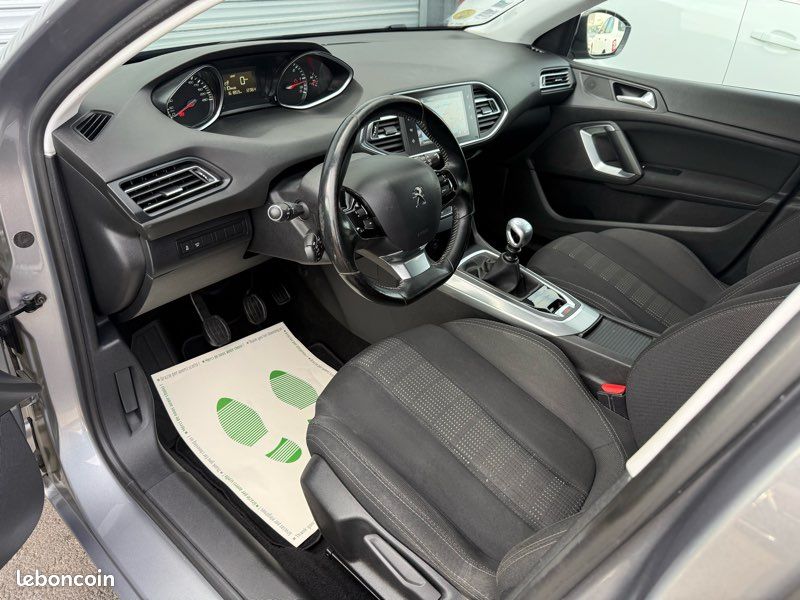 PEUGEOT 308 II SW Allure 2.0 BlueHDi 150 cv (image 7)