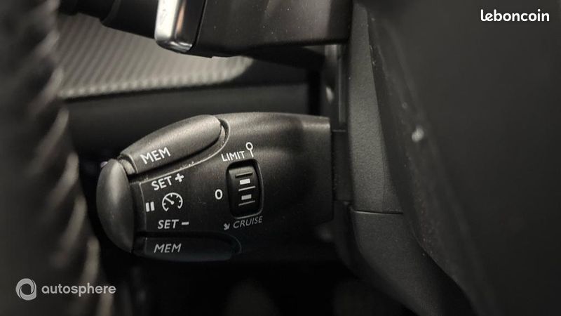 Peugeot 2008 1.5 BlueHDi 130ch S&S Allure EAT8 (image 25)