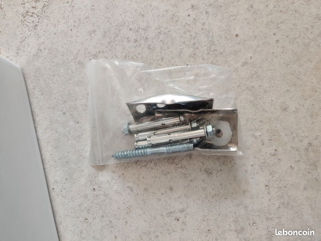 Lave mains suspendu céramique + siphon chromé (image 3)