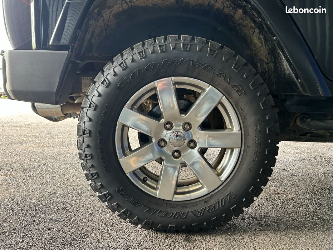 JEEP Wrangler 2.8 D 200ch Sahara - 2014 - 134 500 km - Boîte auto - GARANTIE 6 MOIS (image 28)