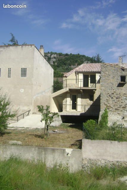 Appartement 4 pièces 89 m² · à Félines-Termenès · 89 m² · 700 €
