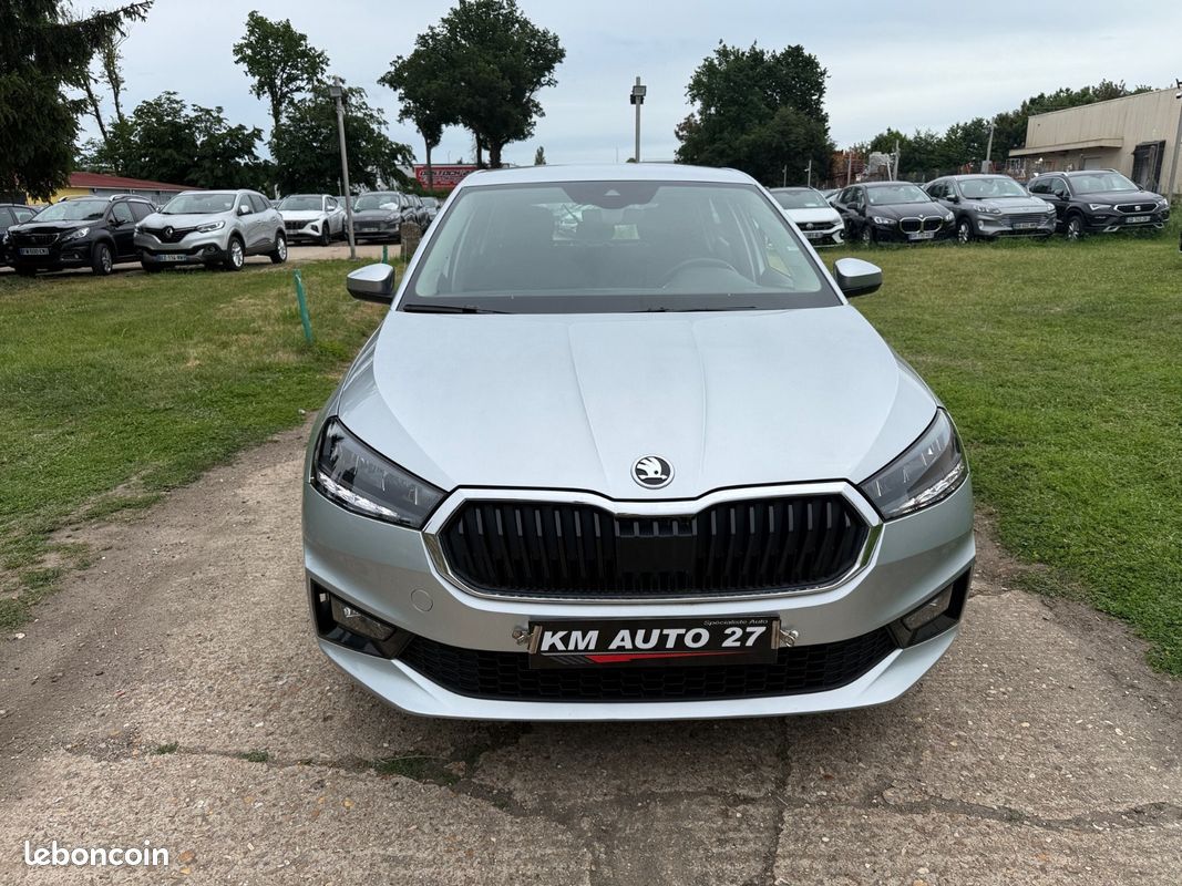 SKODA FABIA 1.0 Ambition 80 ch BVM5 TVA RECUPERABLE (image 11)