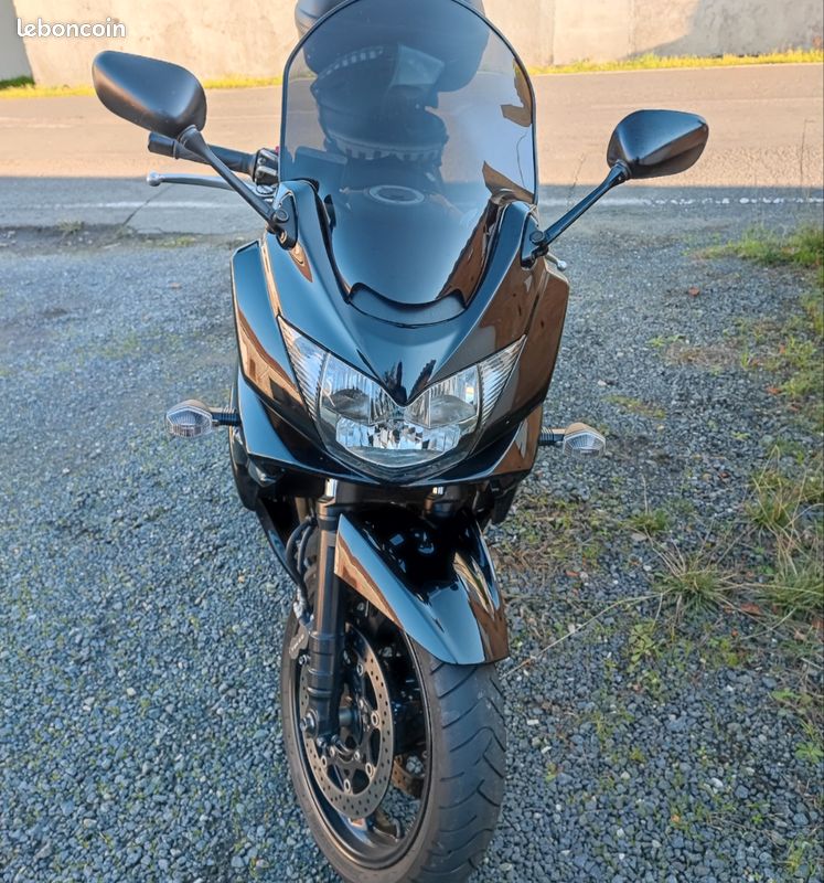 Suzuki bandit 1250S (image 2)