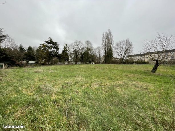 Terrain 2 793 m² Le Mans