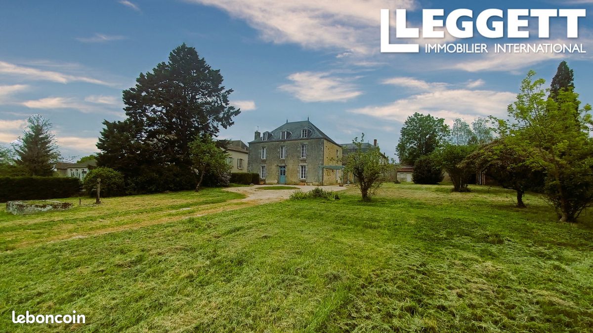 Maison 7 pièces 190 m² - Ménigoute 79340 (image principale 8)