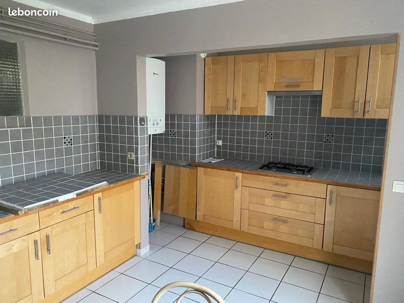 Appartement 5 pièces 86 m² · à Avignon · 85,6 m² · 80 000 €