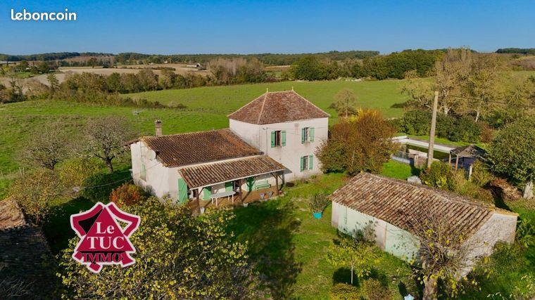 Propriété 6 pièces 157 m²