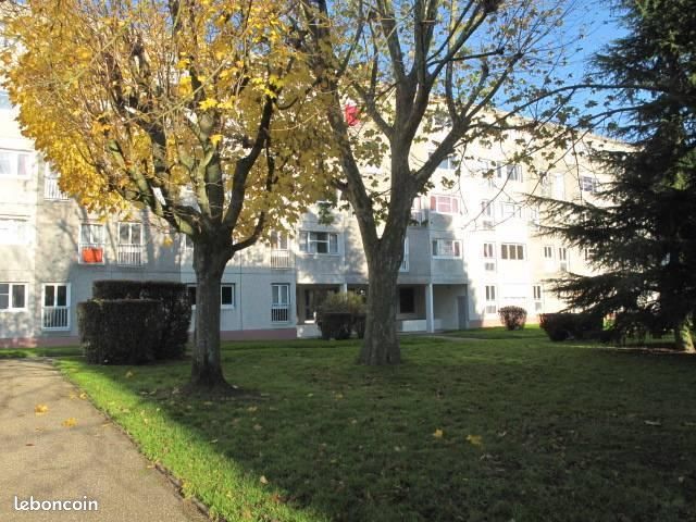 Appartement 3 pièces 54 m² · à Mont-Saint-Aignan · 54 m² · 700 €