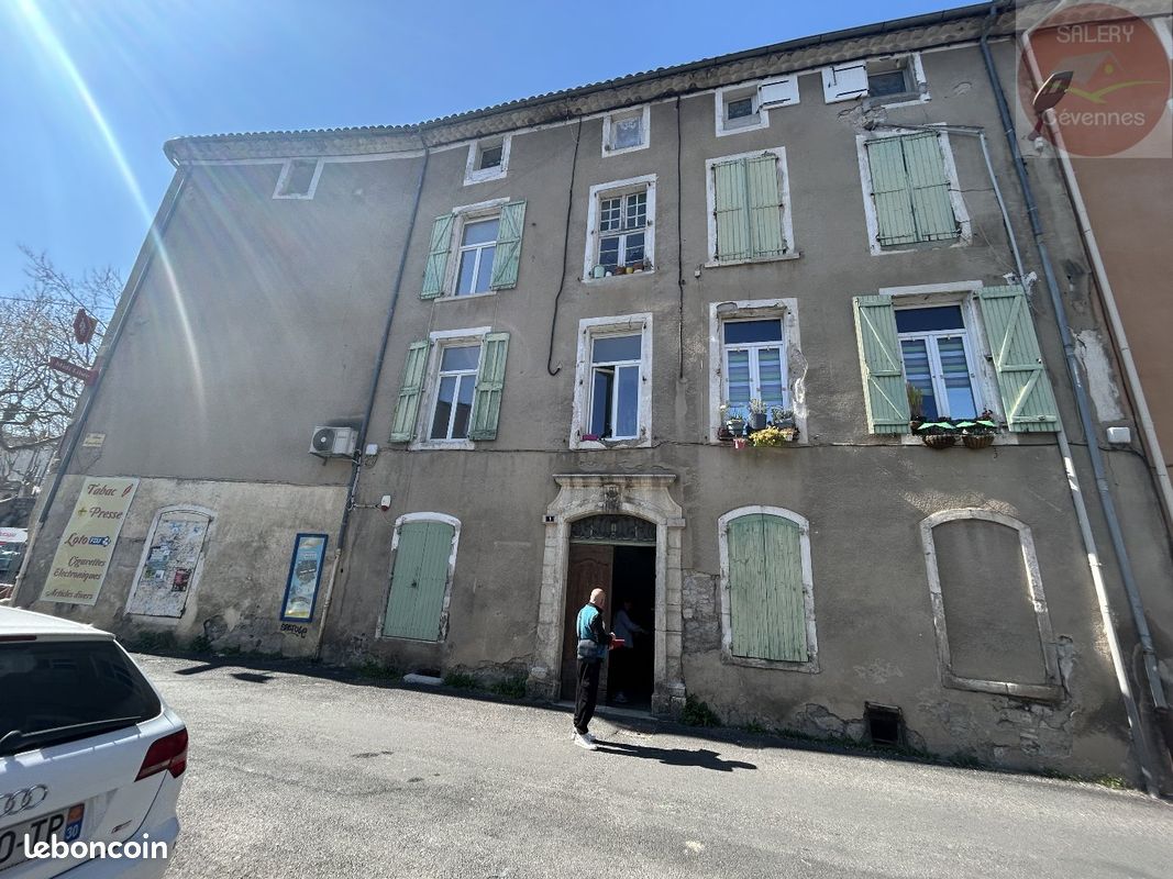 Immeuble 297 m² · à Anduze · 297 m² · 180 000 €