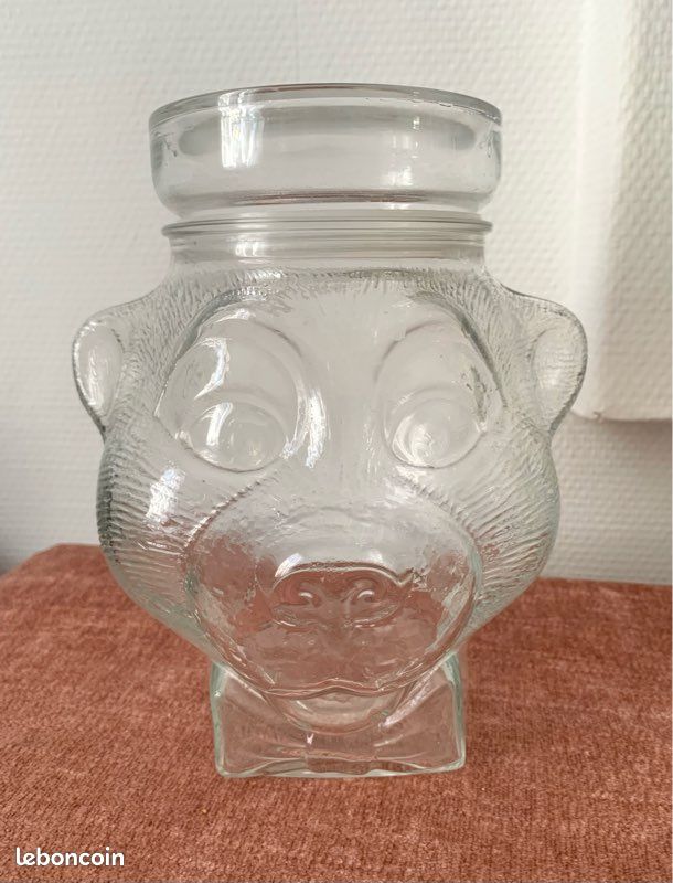 Ancien pot à confiture en verre moulé de forme conique