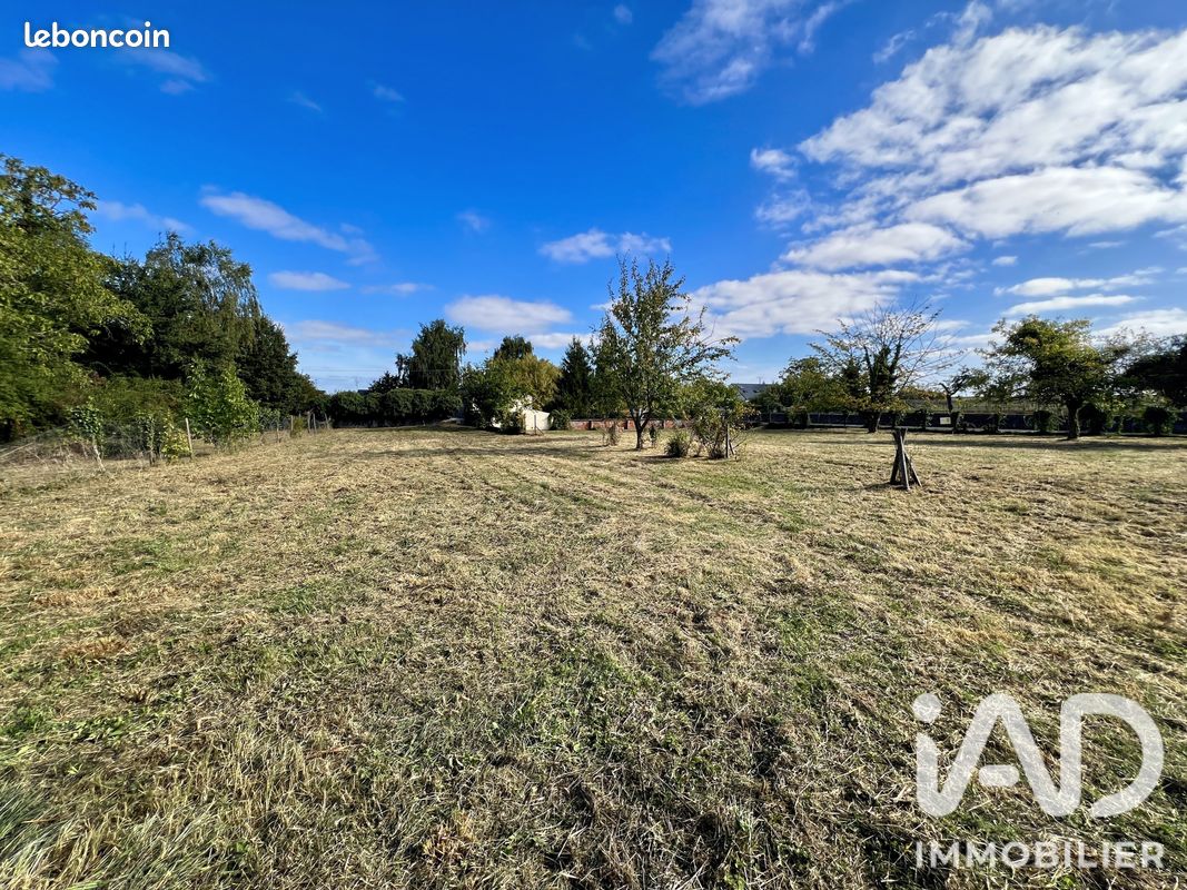Terrain 2099 m² · à Lys-Haut-Layon · 2 099 m² · 39 000 €