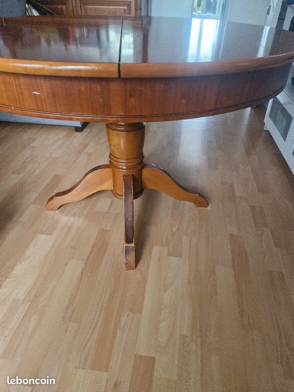 Table (image 1)