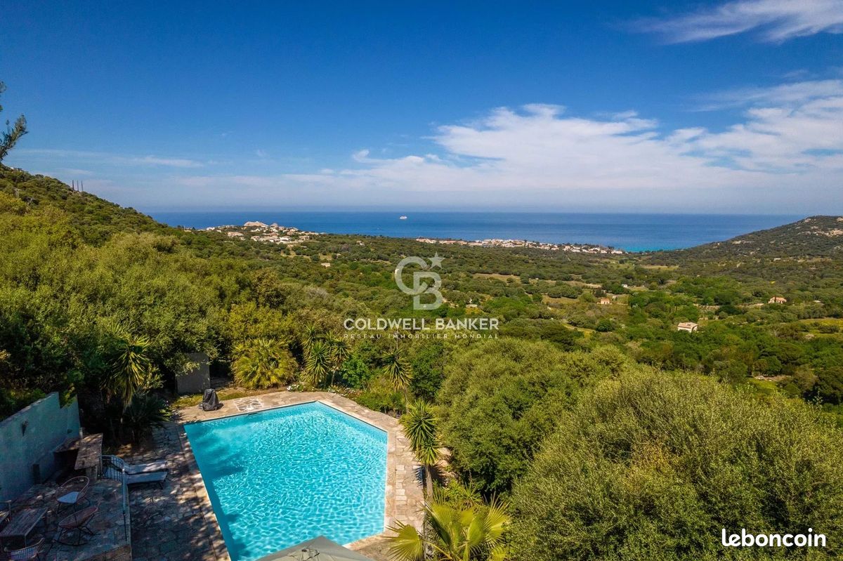 Maison 6 pièces 242 m² · à Monticello · 242 m² · 1 890 000 €