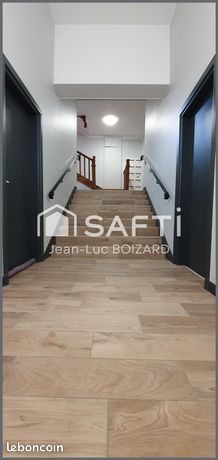https://img.leboncoin.fr/api/v1/lbcpb1/images/5f/64/0d/5f640d8f99209391e74f0341f8a29f16b22b3de4.jpg?rule=ad-image