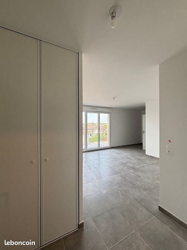 Appartement 1 pièce 28 m² · à Saint-Maur-des-Fossés · 28 m² · 920 €/mois