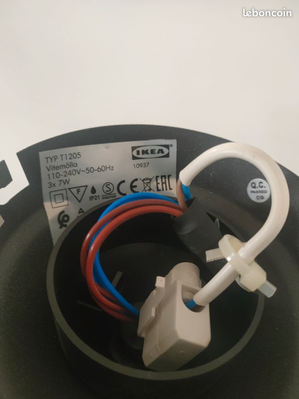 Suspension à 3 lampes Ikea (image 5)