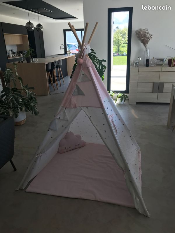 Tipi (image 1)
