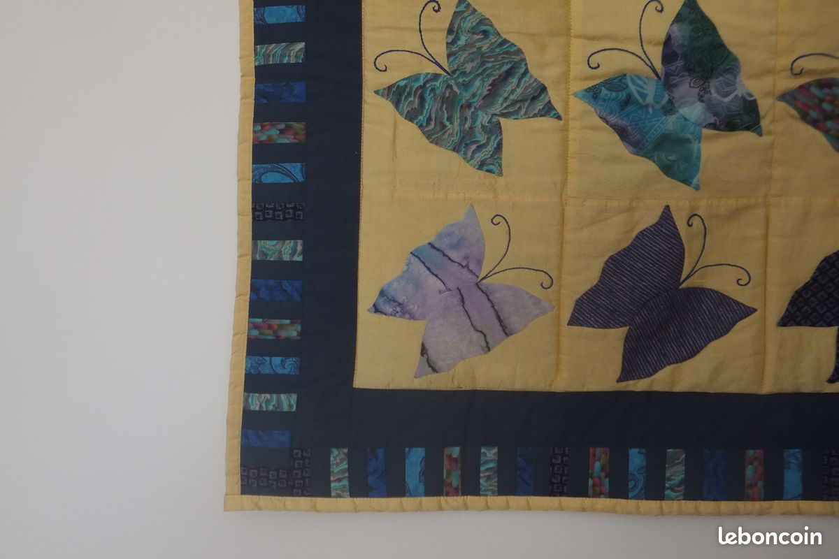 Panneau décoratif réalisé mains en soie et coton de 67 cm de côté (image 3)