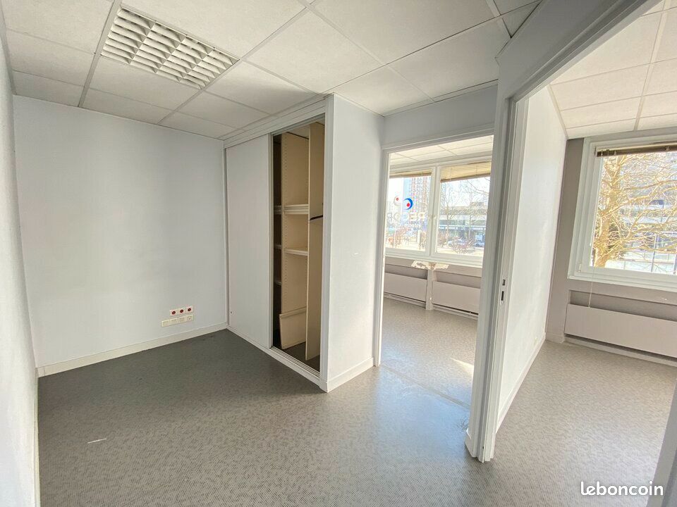 Bureaux 56 m² RENNES (image 9)