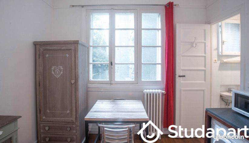 Appartement 1 pièce 15 m² · à Paris · 15 m² · 974 €